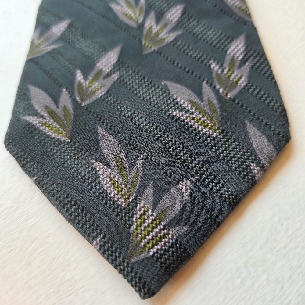 Vintage Giorgio Armani 100% Silk Tie Made In Italy, COA, Green Floral Stripe NWT